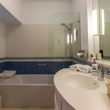 ヴィラ Dream Views, Steps Away From