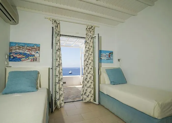 Dream Views, Steps Away From Villa