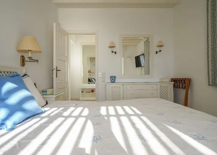 Dream Views, Steps Away From Mykonos Town