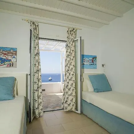 Dream Views, Steps Away From Villa