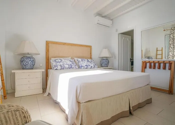 Vila Dream Views, Steps Away From *