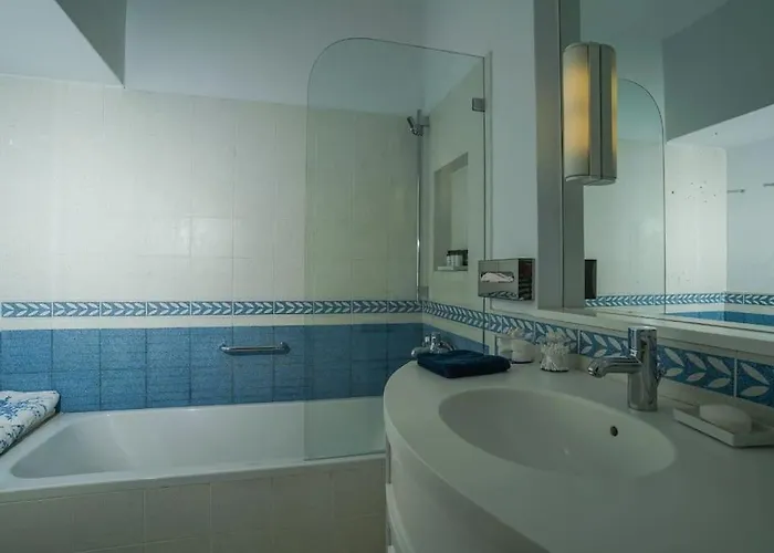 Dream Views, Steps Away From *